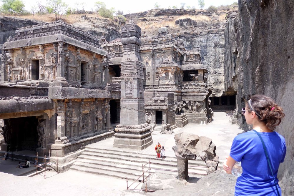 Ellora_049